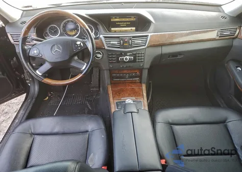 2012 Mercedes-Benz E 350 z USA, uszkodzony, nr VIN WDDHF5KB8CA570474